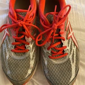 women’s pink asics, size 9